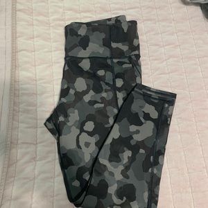 Athleta pocket leggings